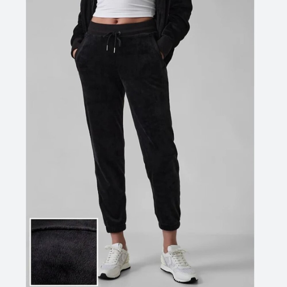 Athleta Recover Cozy Jogger Black Cozy Fleece sherpa sweatpants m medium